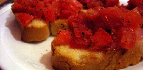 Paradicsomos bruschetta