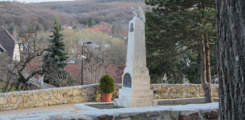 Világháborús emlékmű